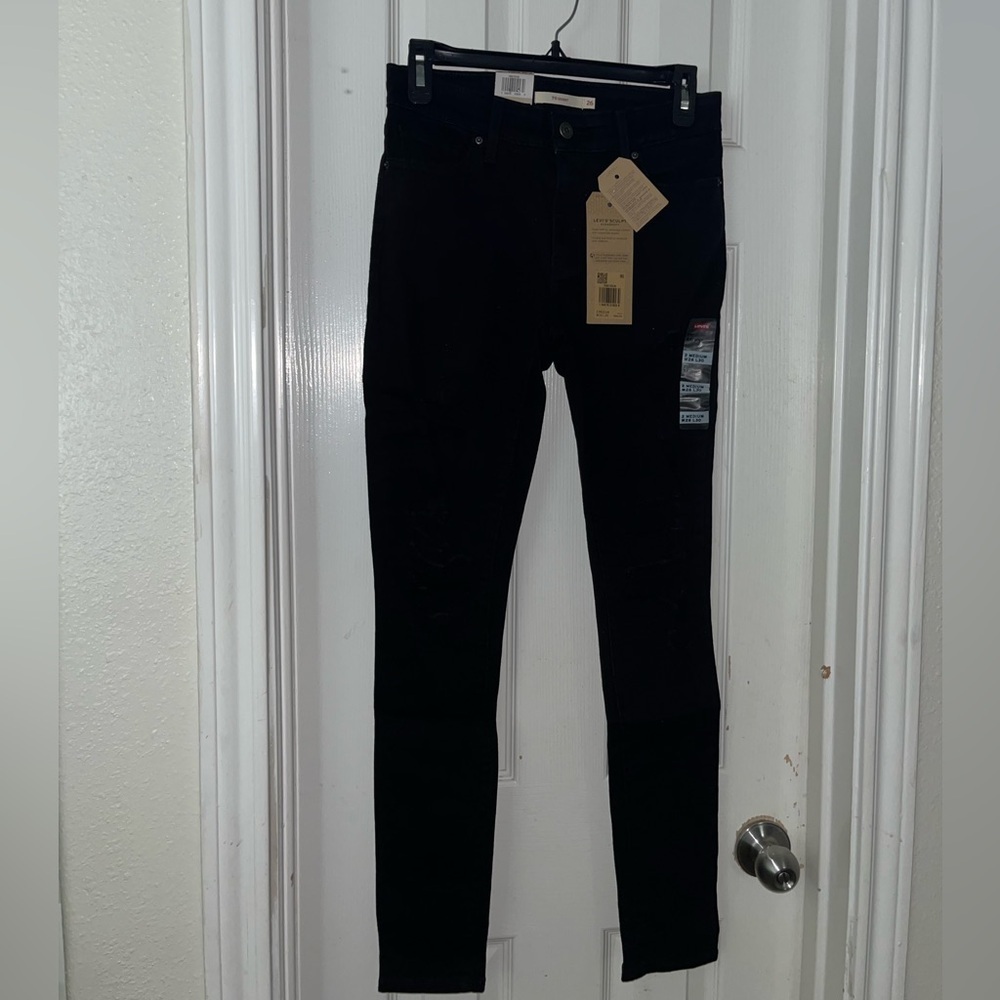 Women’s Levi’s black 711 skinny distressed fit jeans - Picture 6 of 12